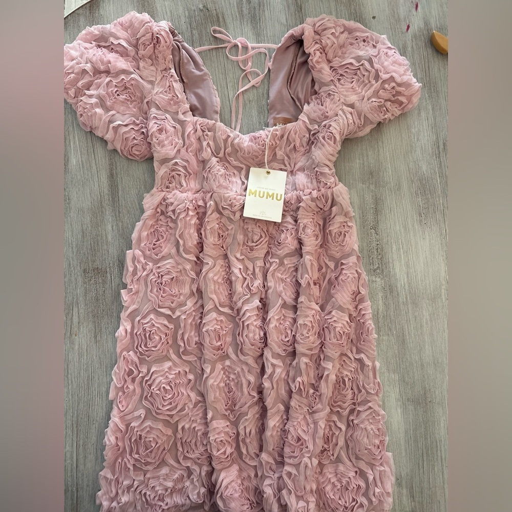 💗 Show Me Your Mumu Smitten Dress – Rosette Textured Mini – Pink – Size M – NWT💗 - Picture 8 of 13